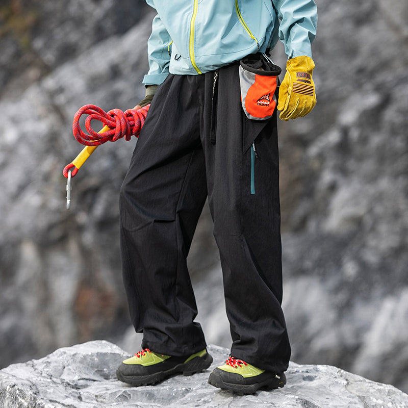 Techwear Outdoor Utility Pants – Waterproof, Breathable, Adjustable Fit for Urban Exploration